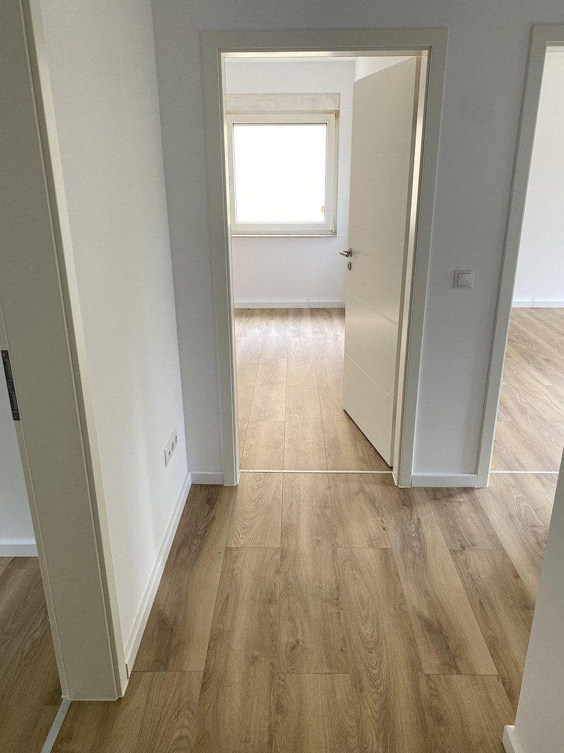 Prenájom bytu 3-izbový 68 m², Am Zimmermannskreuz 5, Kaiserslautern, Porýnie-Falcko Prenájom bytu 3-izbový 68 m², Am Zimmermannskreuz 5, Kaiserslautern, Porýnie-Falcko