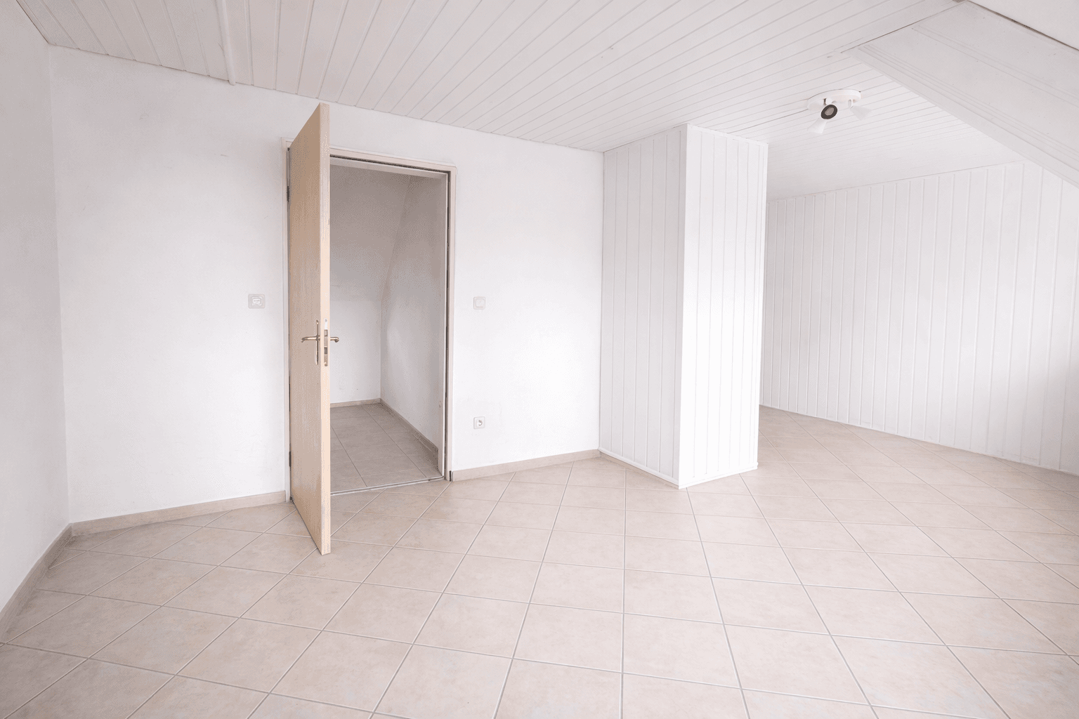 Predaj domu 132 m², pozemek 180 m², München-Ramersdorf, Bavorsko Predaj domu 132 m², pozemek 180 m², München-Ramersdorf, Bavorsko