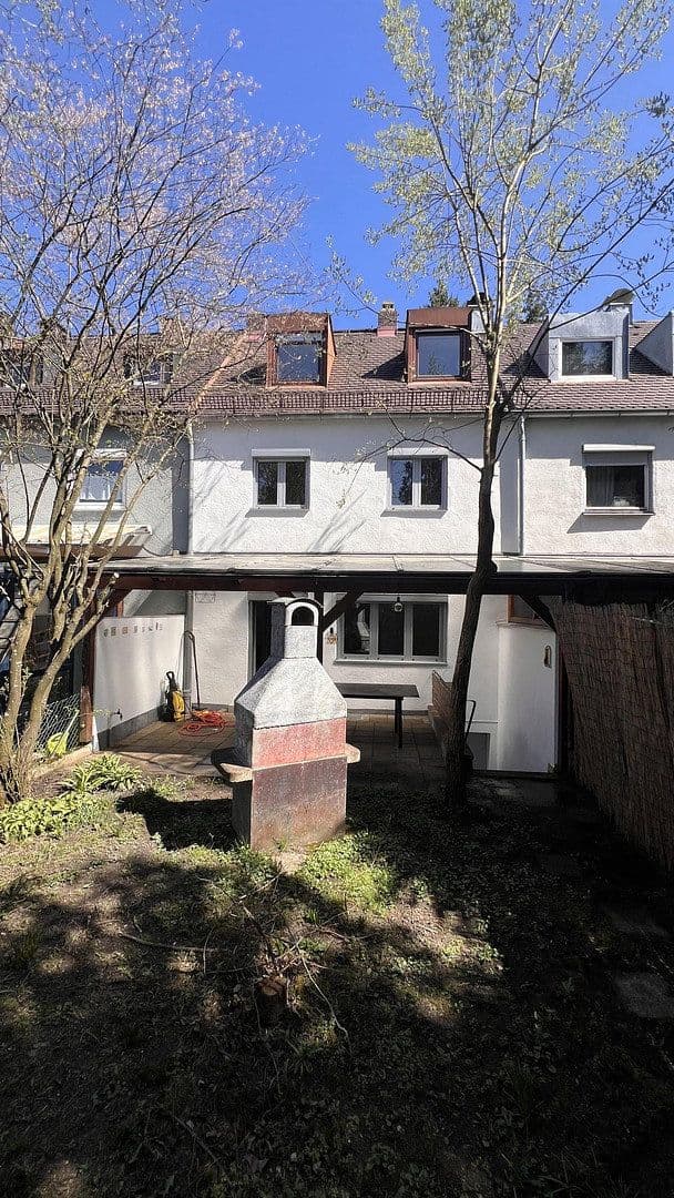 Predaj domu 132 m², pozemek 180 m², München-Ramersdorf, Bavorsko Predaj domu 132 m², pozemek 180 m², München-Ramersdorf, Bavorsko