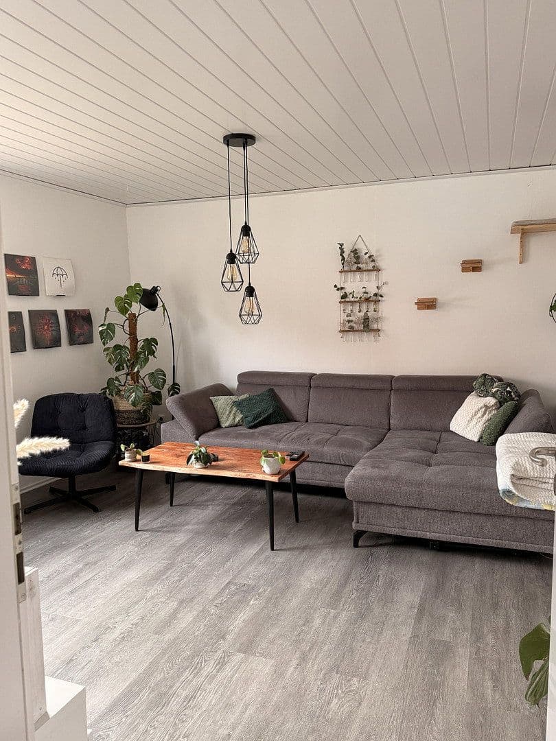 Predaj domu 113 m², pozemek 708 m², Wilhelm-Busch-Straße 22, Neumünster, Šlezvicko-Holštajnsko Predaj domu 113 m², pozemek 708 m², Wilhelm-Busch-Straße 22, Neumünster, Šlezvicko-Holštajnsko