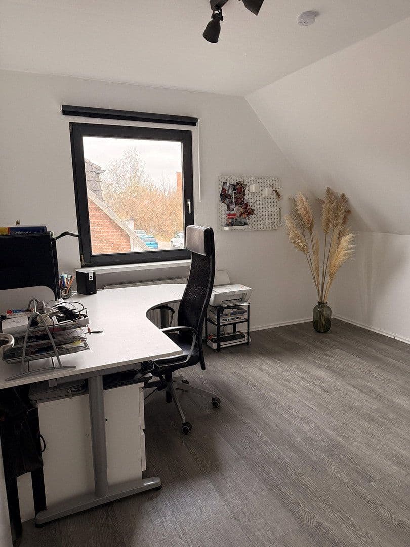 Predaj domu 113 m², pozemek 708 m², Wilhelm-Busch-Straße 22, Neumünster, Šlezvicko-Holštajnsko Predaj domu 113 m², pozemek 708 m², Wilhelm-Busch-Straße 22, Neumünster, Šlezvicko-Holštajnsko