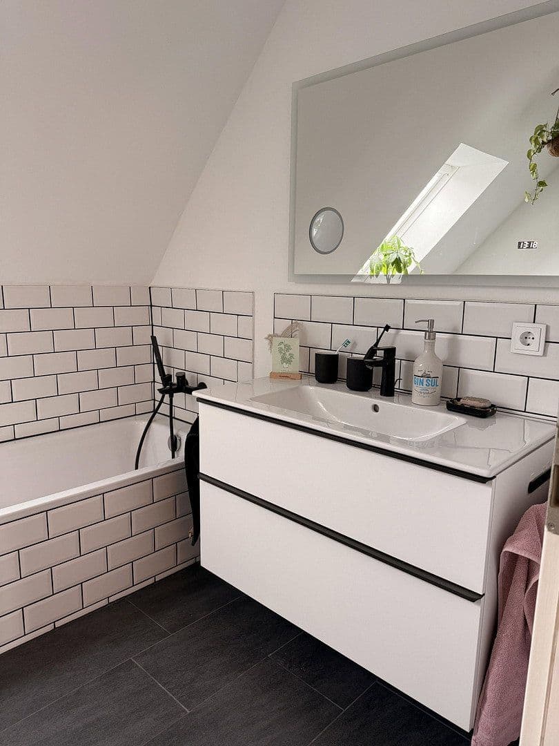 Predaj domu 113 m², pozemek 708 m², Wilhelm-Busch-Straße 22, Neumünster, Šlezvicko-Holštajnsko Predaj domu 113 m², pozemek 708 m², Wilhelm-Busch-Straße 22, Neumünster, Šlezvicko-Holštajnsko