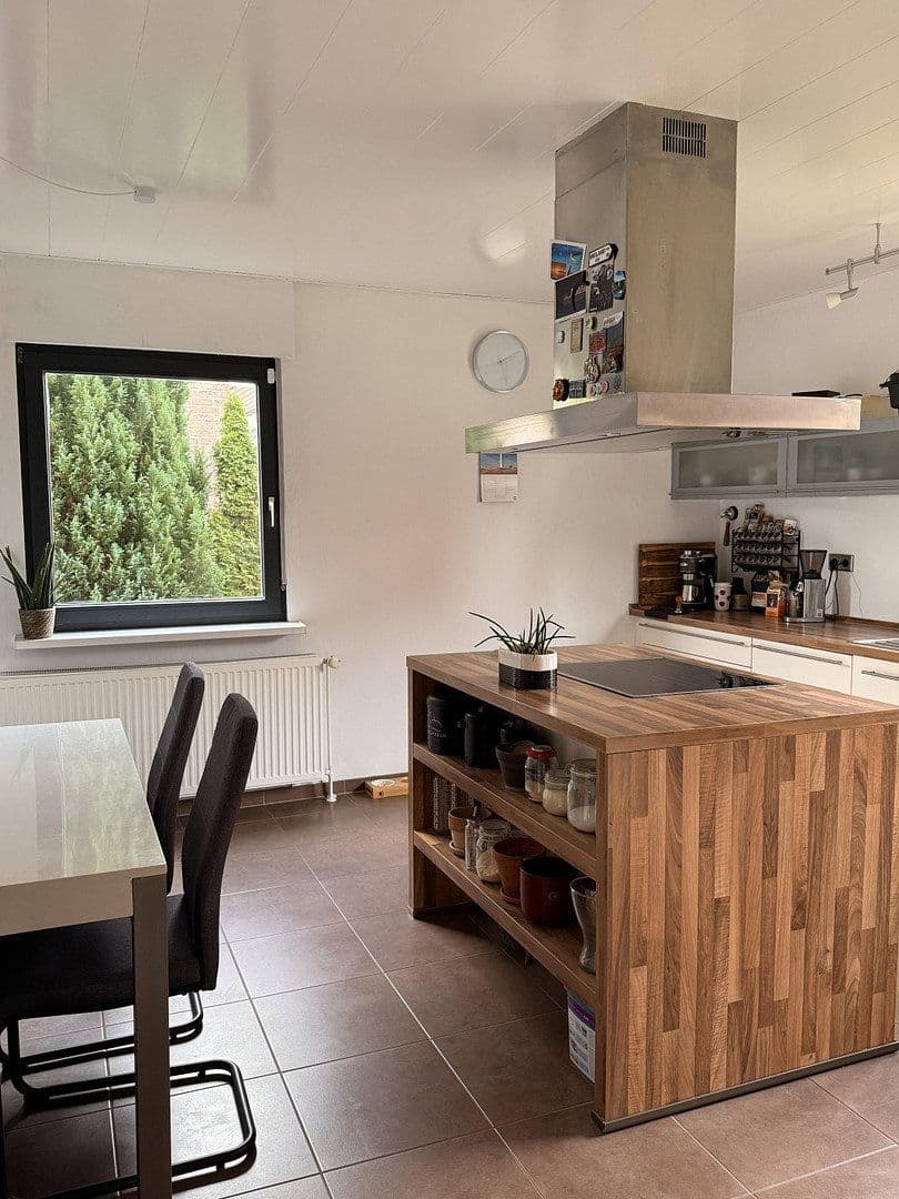 Predaj domu 113 m², pozemek 708 m², Wilhelm-Busch-Straße 22, Neumünster, Šlezvicko-Holštajnsko Predaj domu 113 m², pozemek 708 m², Wilhelm-Busch-Straße 22, Neumünster, Šlezvicko-Holštajnsko