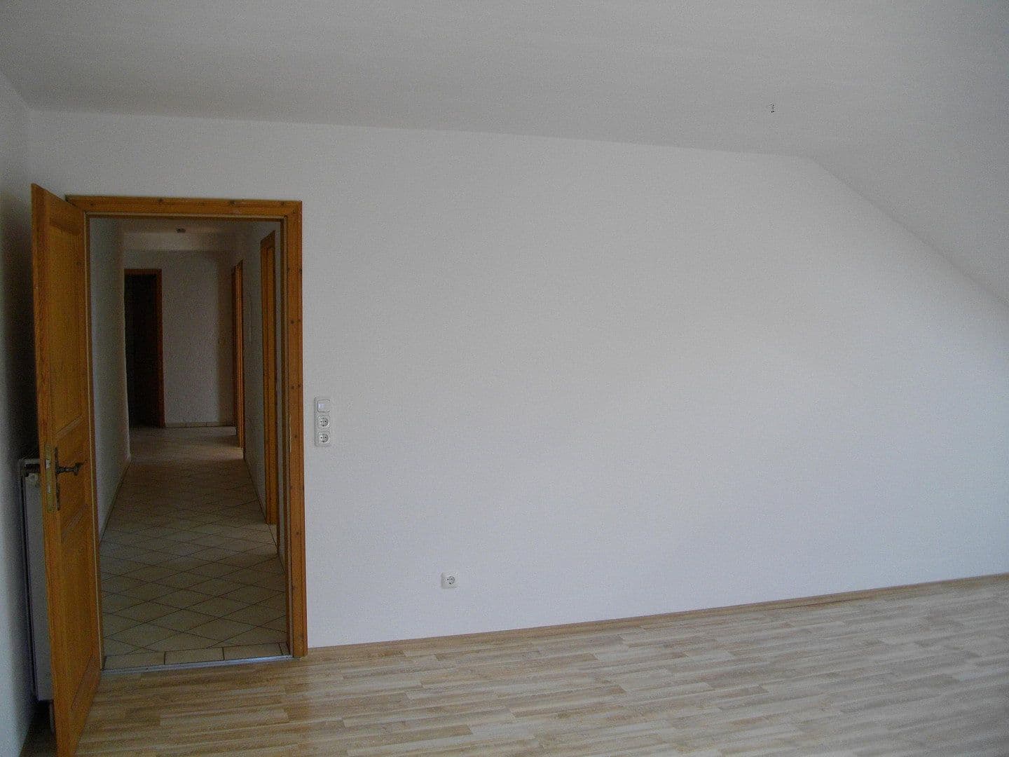 Prenájom bytu 3-izbový 80 m², Königsdorf, Bavorsko Prenájom bytu 3-izbový 80 m², Königsdorf, Bavorsko