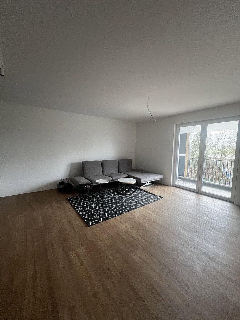 Prenájom bytu 3-izbový 73 m², Wendisch Evern, Dolné Sasko Prenájom bytu 3-izbový 73 m², Wendisch Evern, Dolné Sasko