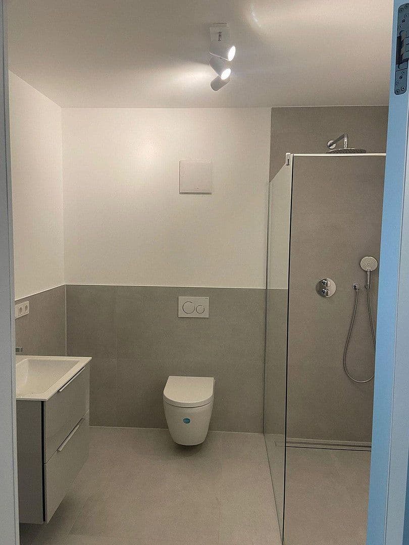 Prenájom bytu 2-izbový 65 m², Marienburgerstr 53a, München, Bavorsko Prenájom bytu 2-izbový 65 m², Marienburgerstr 53a, München, Bavorsko