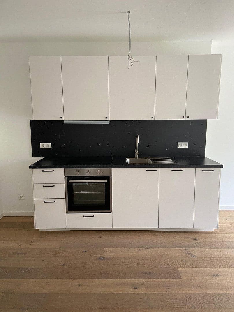 Prenájom bytu 2-izbový 65 m², Marienburgerstr 53a, München, Bavorsko Prenájom bytu 2-izbový 65 m², Marienburgerstr 53a, München, Bavorsko