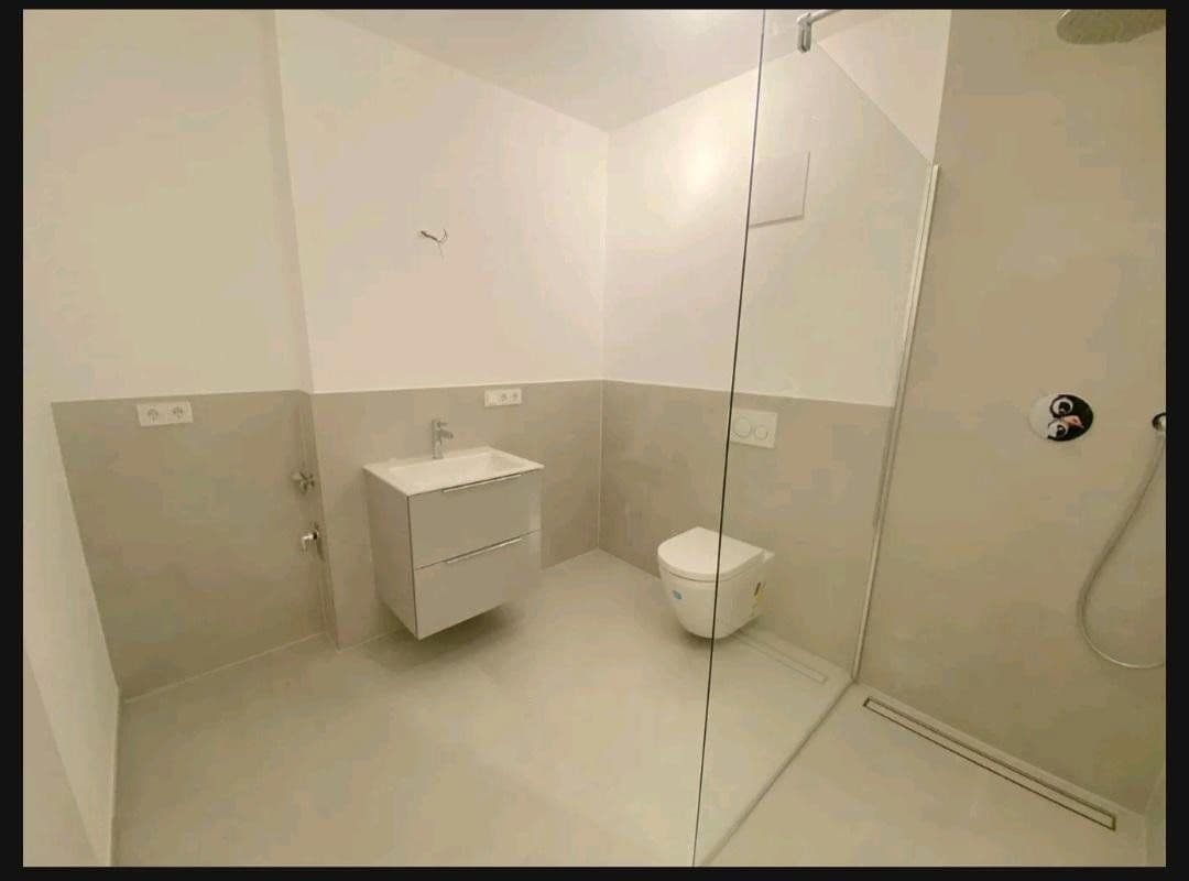 Prenájom bytu 2-izbový 65 m², Marienburgerstr 53a, München, Bavorsko Prenájom bytu 2-izbový 65 m², Marienburgerstr 53a, München, Bavorsko