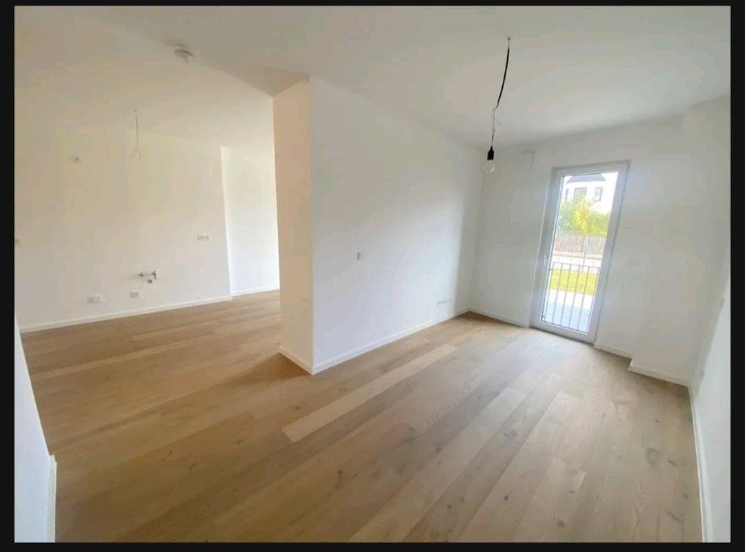 Prenájom bytu 2-izbový 65 m², Marienburgerstr 53a, München, Bavorsko Prenájom bytu 2-izbový 65 m², Marienburgerstr 53a, München, Bavorsko