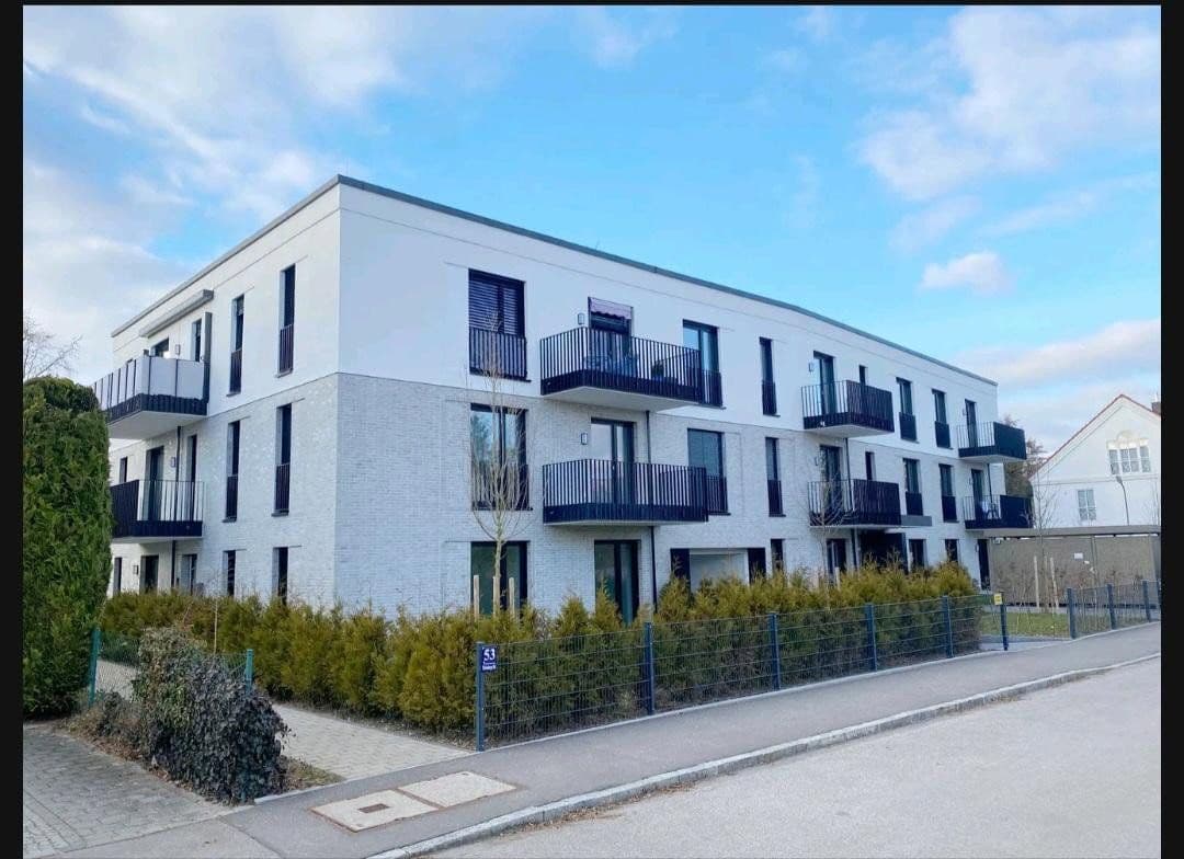 Prenájom bytu 2-izbový 65 m², Marienburgerstr 53a, München, Bavorsko Prenájom bytu 2-izbový 65 m², Marienburgerstr 53a, München, Bavorsko