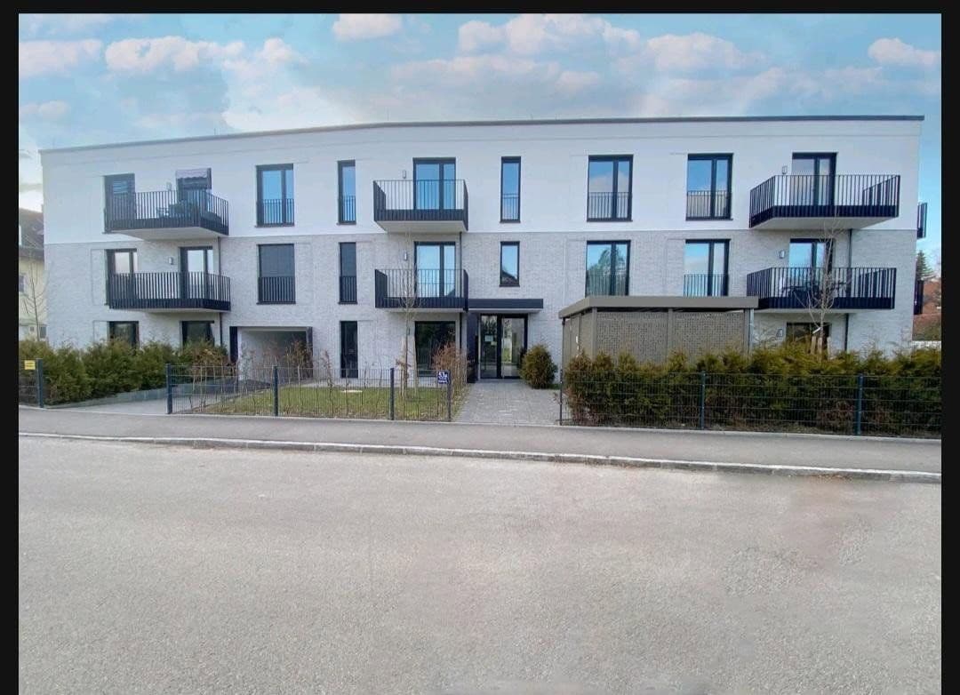 Prenájom bytu 2-izbový 65 m², Marienburgerstr 53a, München, Bavorsko Prenájom bytu 2-izbový 65 m², Marienburgerstr 53a, München, Bavorsko