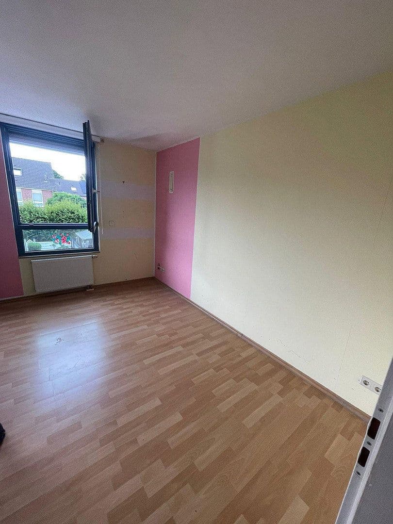 Predaj domu 115 m², pozemek 191 m², Duisburg Wanheim, Severné Porýnie - Westfálsko Predaj domu 115 m², pozemek 191 m², Duisburg Wanheim, Severné Porýnie - Westfálsko
