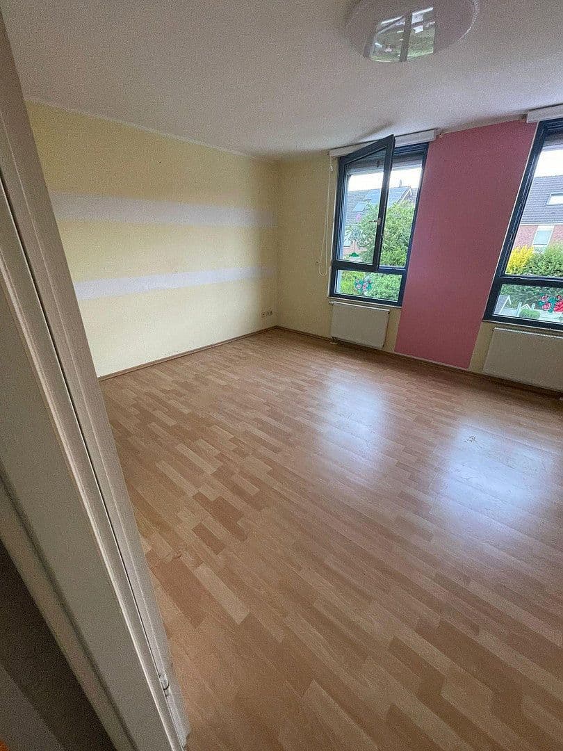 Predaj domu 115 m², pozemek 191 m², Duisburg Wanheim, Severné Porýnie - Westfálsko Predaj domu 115 m², pozemek 191 m², Duisburg Wanheim, Severné Porýnie - Westfálsko