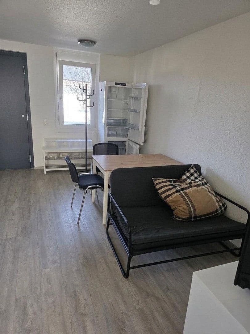 Prenájom bytu 3-izbový 51 m², Regensburgerstr. 41, Ingolstadt, Bavorsko Prenájom bytu 3-izbový 51 m², Regensburgerstr. 41, Ingolstadt, Bavorsko