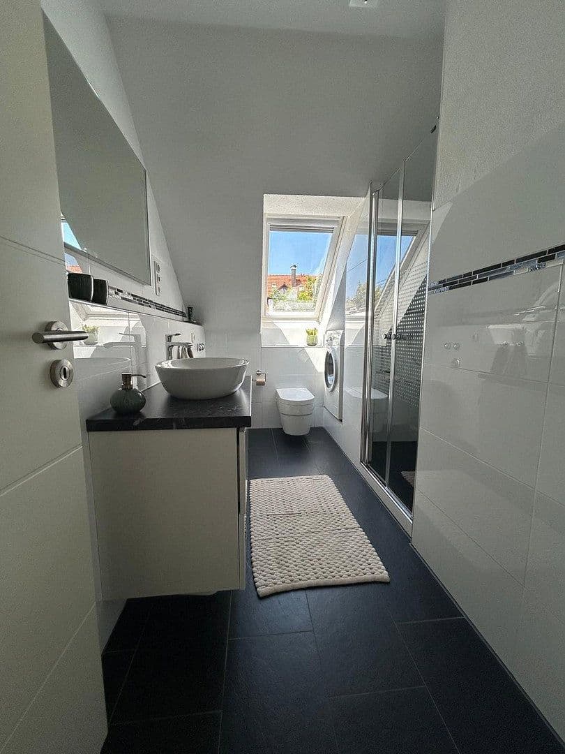 Predaj bytu 3-izbový 74 m², Königsbrunn, Bavorsko Predaj bytu 3-izbový 74 m², Königsbrunn, Bavorsko