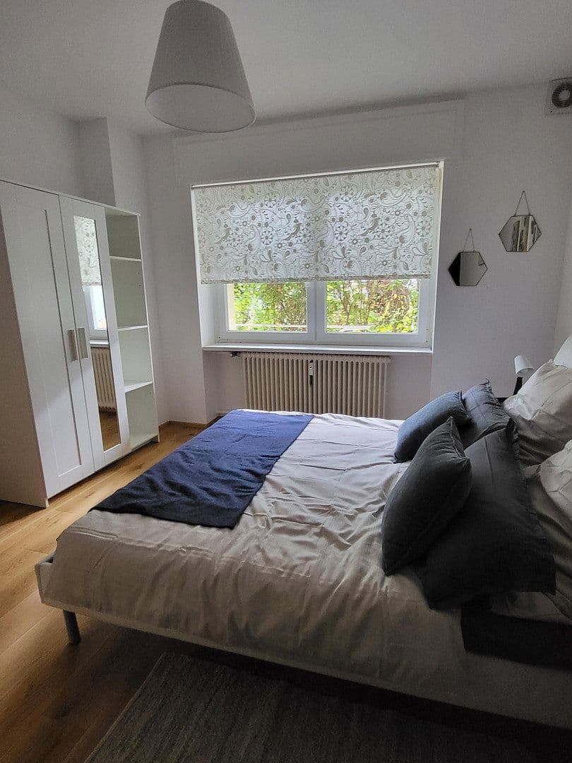 Prenájom bytu 3-izbový 86 m², Gärtnerweg 7, Frankfurt, Hesensko Prenájom bytu 3-izbový 86 m², Gärtnerweg 7, Frankfurt, Hesensko