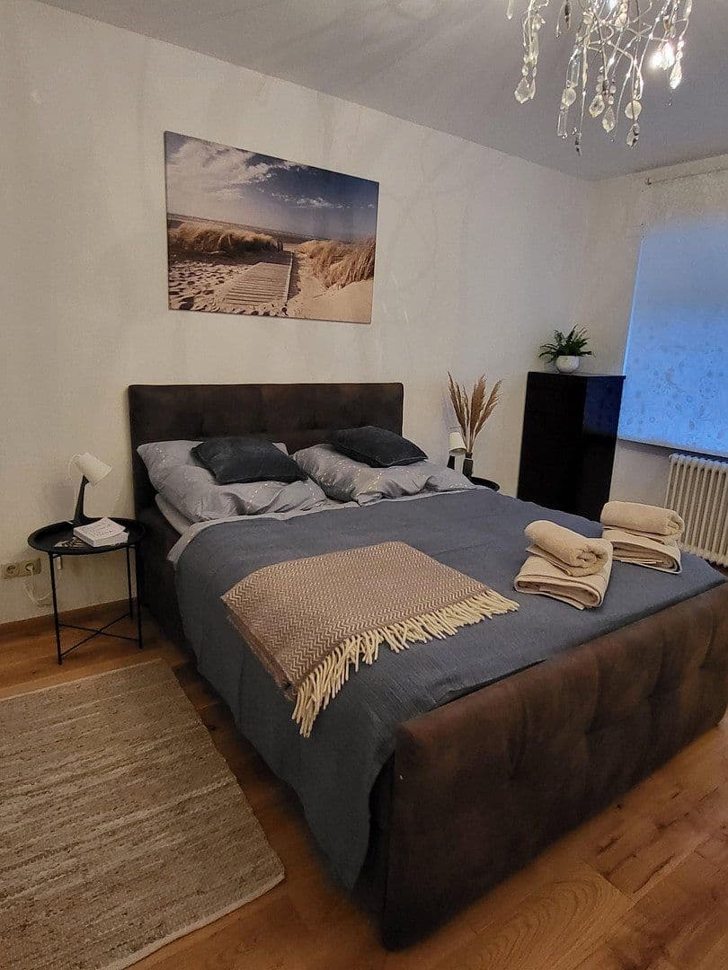 Prenájom bytu 3-izbový 86 m², Gärtnerweg 7, Frankfurt, Hesensko Prenájom bytu 3-izbový 86 m², Gärtnerweg 7, Frankfurt, Hesensko