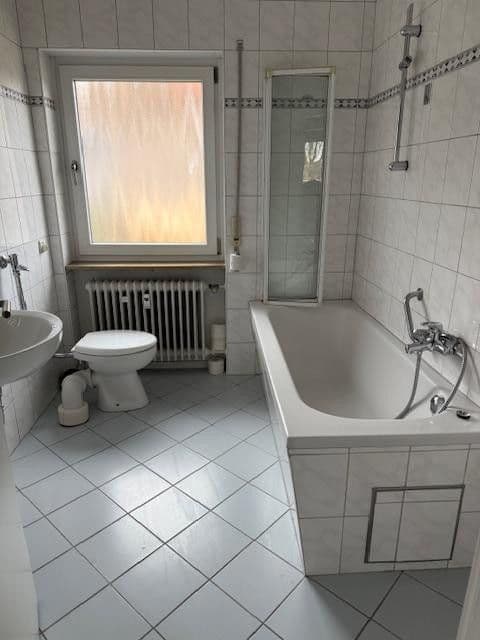 Prenájom bytu 3-izbový 85 m², Leinburg, Bavorsko Prenájom bytu 3-izbový 85 m², Leinburg, Bavorsko