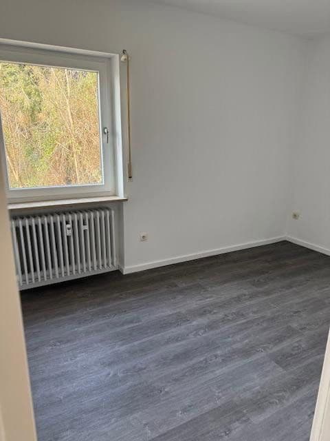 Prenájom bytu 3-izbový 85 m², Leinburg, Bavorsko Prenájom bytu 3-izbový 85 m², Leinburg, Bavorsko