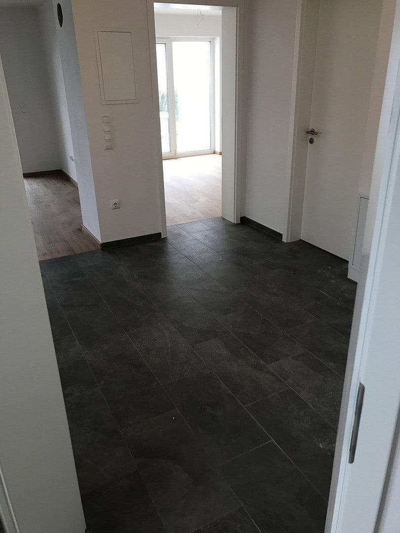 Prenájom domu 160 m², pozemek 450 m², Carlo Schellemannstr 26B, Eggenfelden, Bavorsko Prenájom domu 160 m², pozemek 450 m², Carlo Schellemannstr 26B, Eggenfelden, Bavorsko