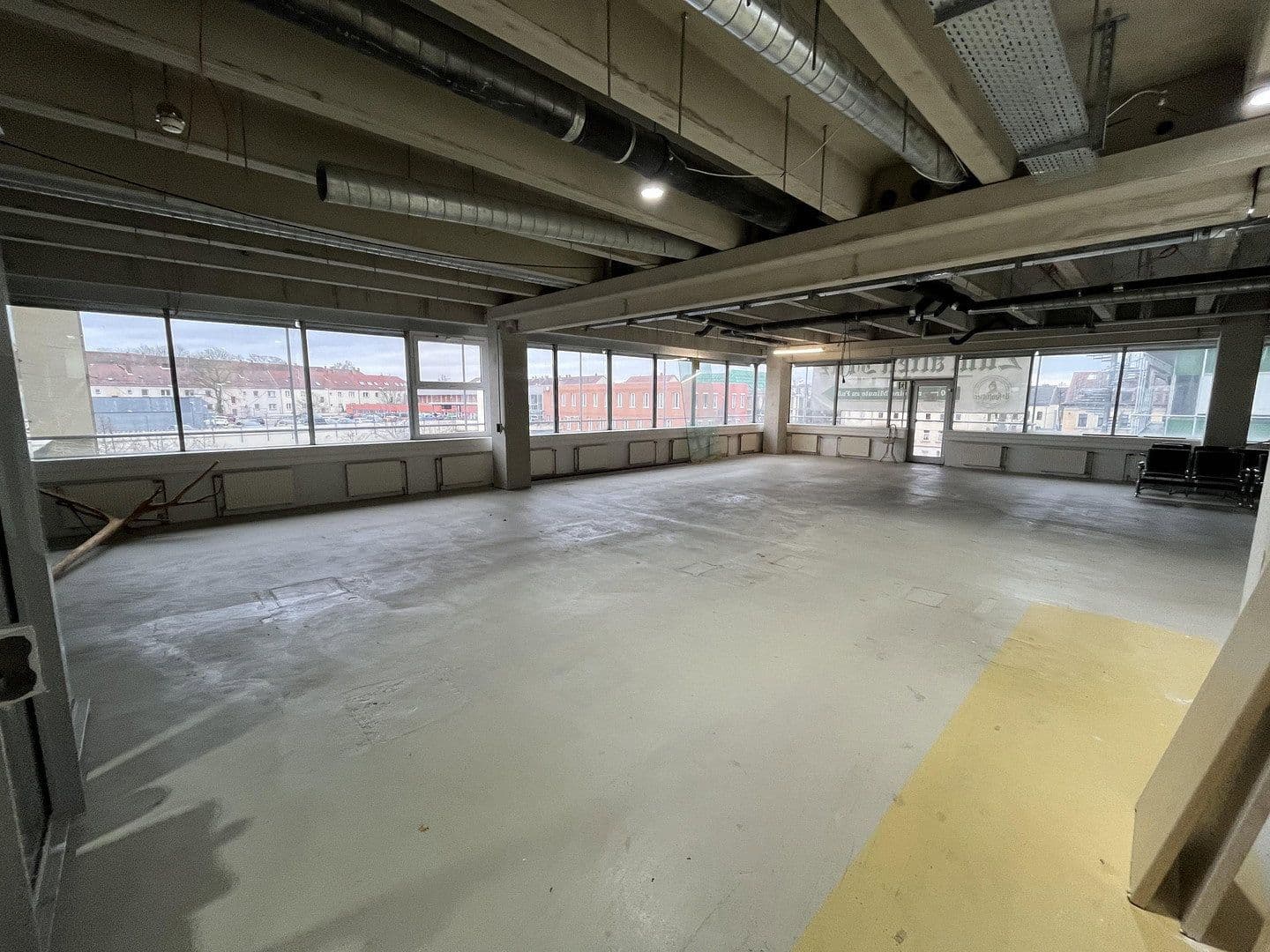 Prenájom kancelárie 460 m², Georg-Schumann-Straße 294, Leipzig, Sasko Prenájom kancelárie 460 m², Georg-Schumann-Straße 294, Leipzig, Sasko