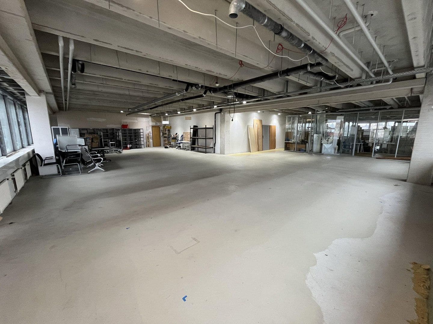 Prenájom kancelárie 460 m², Georg-Schumann-Straße 294, Leipzig, Sasko Prenájom kancelárie 460 m², Georg-Schumann-Straße 294, Leipzig, Sasko