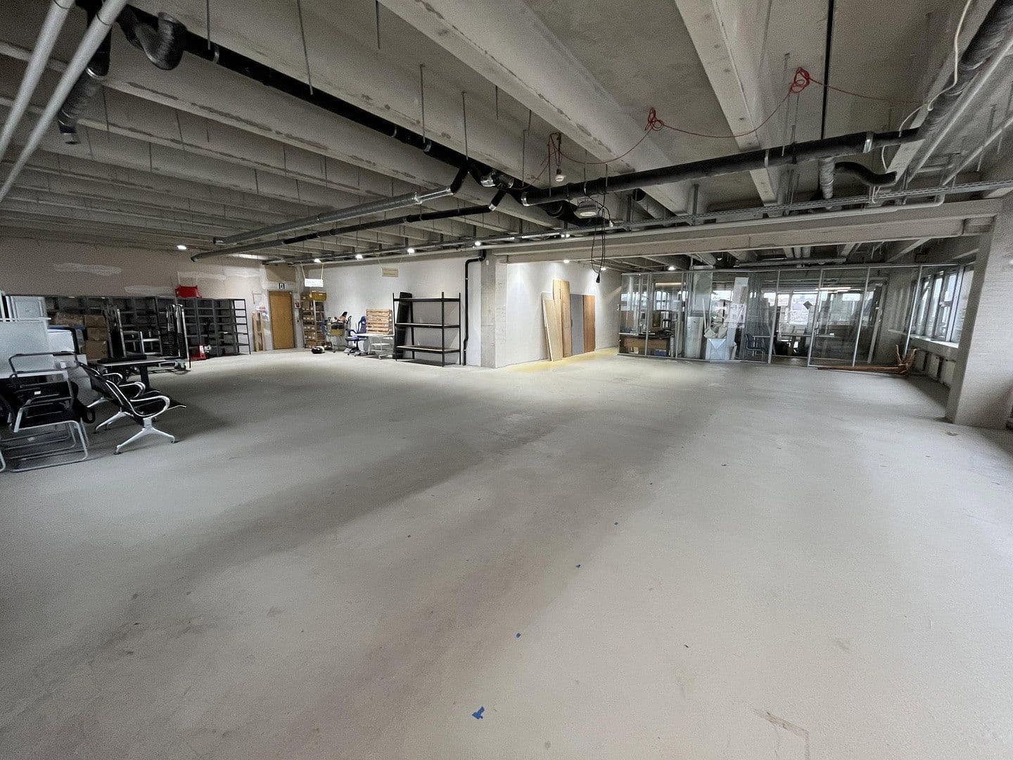 Prenájom kancelárie 460 m², Georg-Schumann-Straße 294, Leipzig, Sasko Prenájom kancelárie 460 m², Georg-Schumann-Straße 294, Leipzig, Sasko