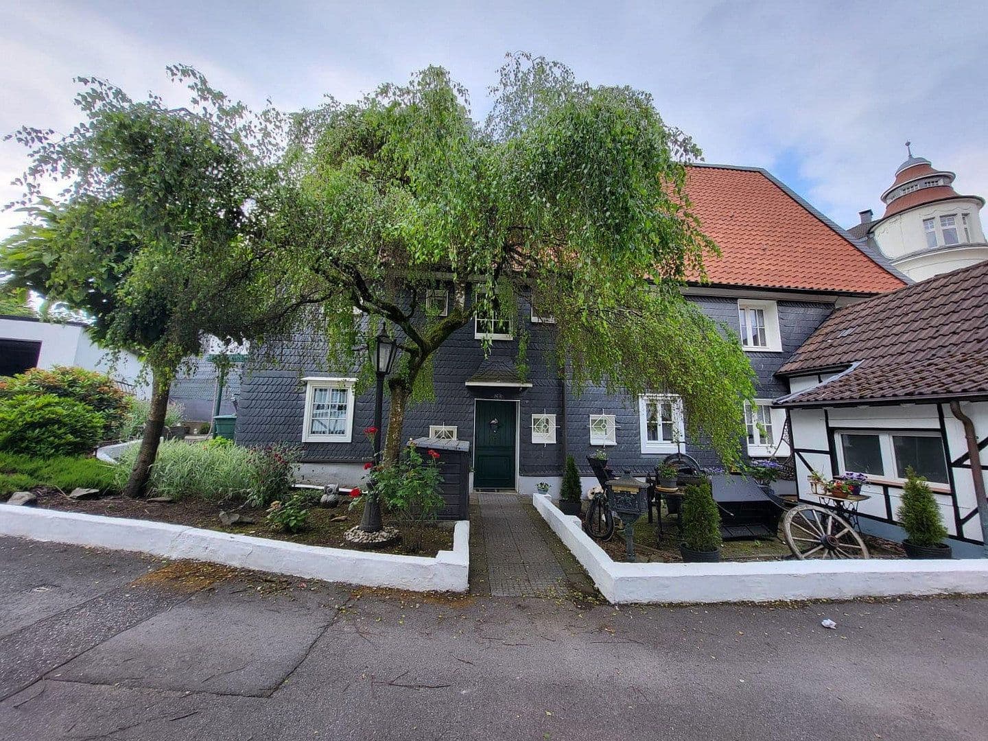 Predaj domu 733 m², pozemek 1.239 m², Wuppertal, Severné Porýnie - Westfálsko Predaj domu 733 m², pozemek 1.239 m², Wuppertal, Severné Porýnie - Westfálsko