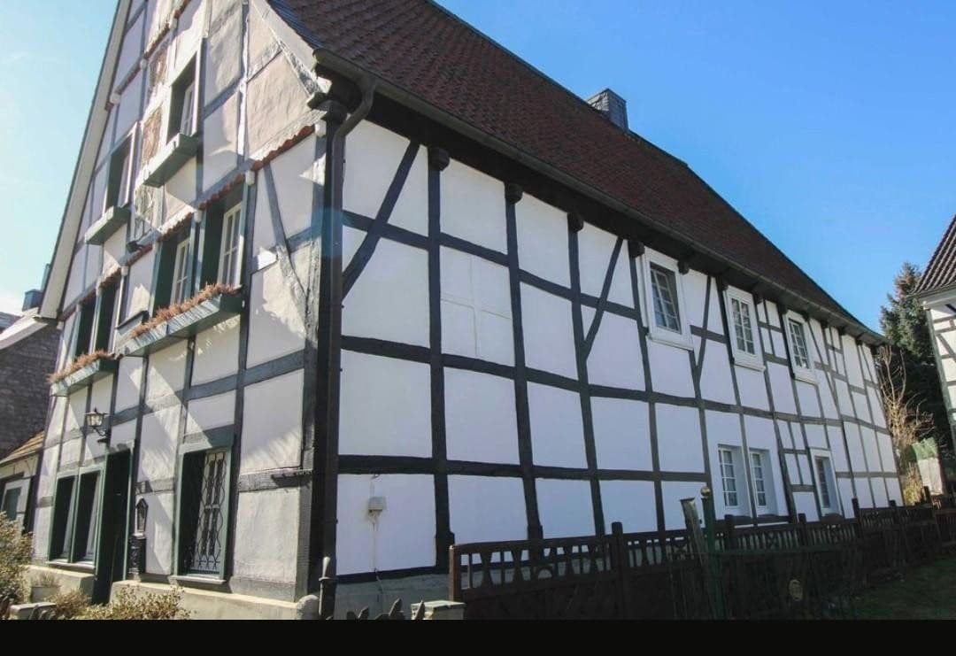 Predaj domu 733 m², pozemek 1.239 m², Wuppertal, Severné Porýnie - Westfálsko Predaj domu 733 m², pozemek 1.239 m², Wuppertal, Severné Porýnie - Westfálsko