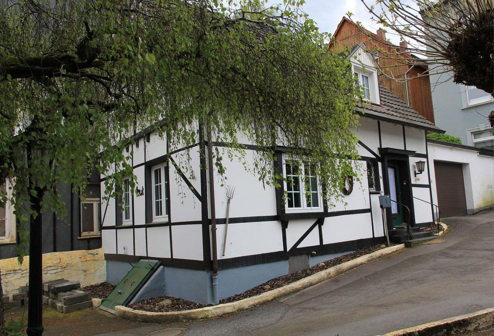 Predaj domu 733 m², pozemek 1.239 m², Wuppertal, Severné Porýnie - Westfálsko Predaj domu 733 m², pozemek 1.239 m², Wuppertal, Severné Porýnie - Westfálsko