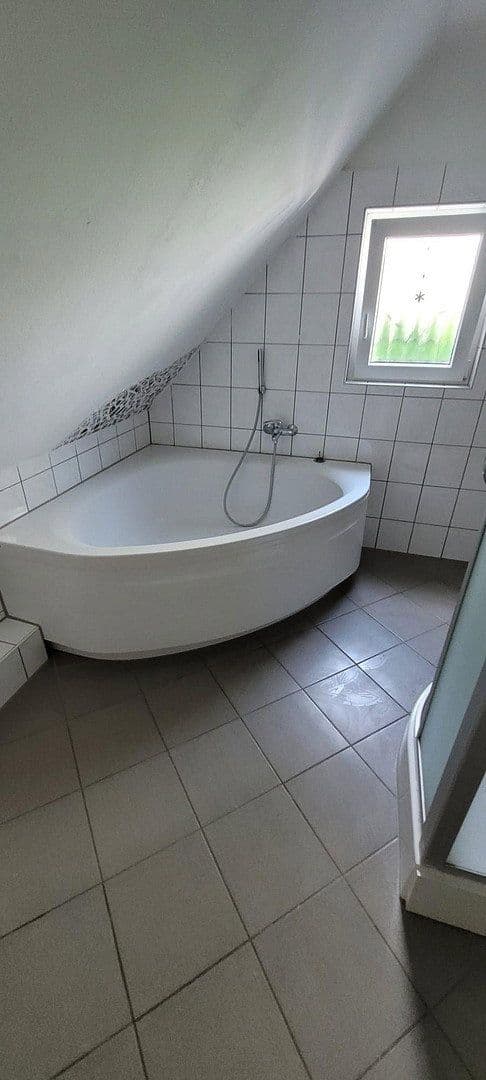 Predaj domu 733 m², pozemek 1.239 m², Wuppertal, Severné Porýnie - Westfálsko Predaj domu 733 m², pozemek 1.239 m², Wuppertal, Severné Porýnie - Westfálsko