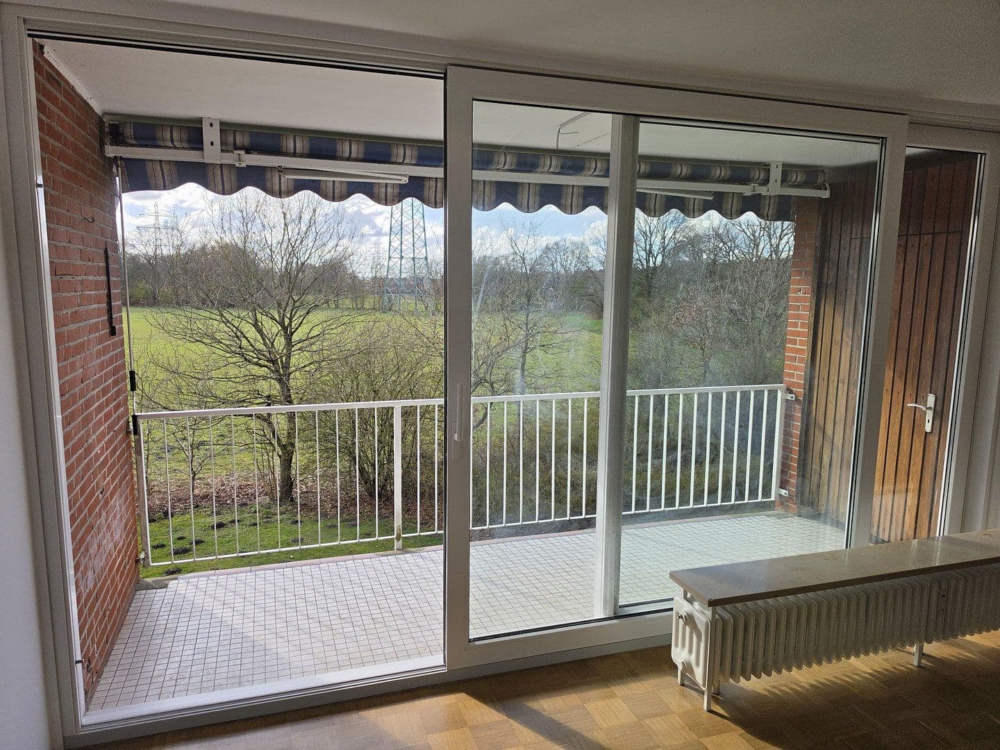 Prenájom bytu 3-izbový 90 m², Ulzburger Straße 693, Norderstedt, Šlezvicko-Holštajnsko Prenájom bytu 3-izbový 90 m², Ulzburger Straße 693, Norderstedt, Šlezvicko-Holštajnsko