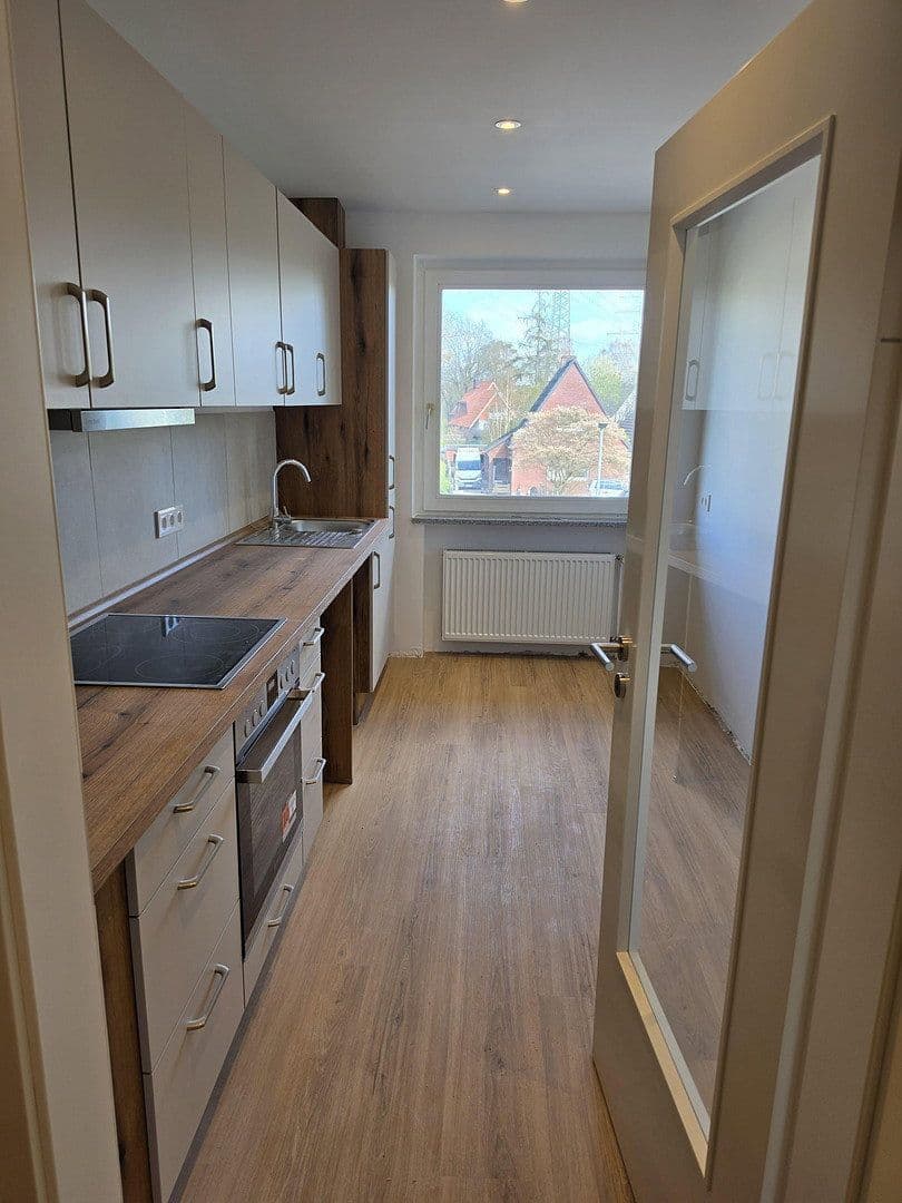 Prenájom bytu 3-izbový 90 m², Ulzburger Straße 693, Norderstedt, Šlezvicko-Holštajnsko Prenájom bytu 3-izbový 90 m², Ulzburger Straße 693, Norderstedt, Šlezvicko-Holštajnsko