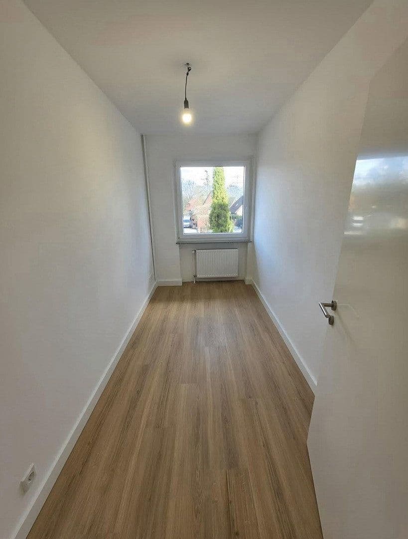 Prenájom bytu 3-izbový 90 m², Ulzburger Straße 693, Norderstedt, Šlezvicko-Holštajnsko Prenájom bytu 3-izbový 90 m², Ulzburger Straße 693, Norderstedt, Šlezvicko-Holštajnsko