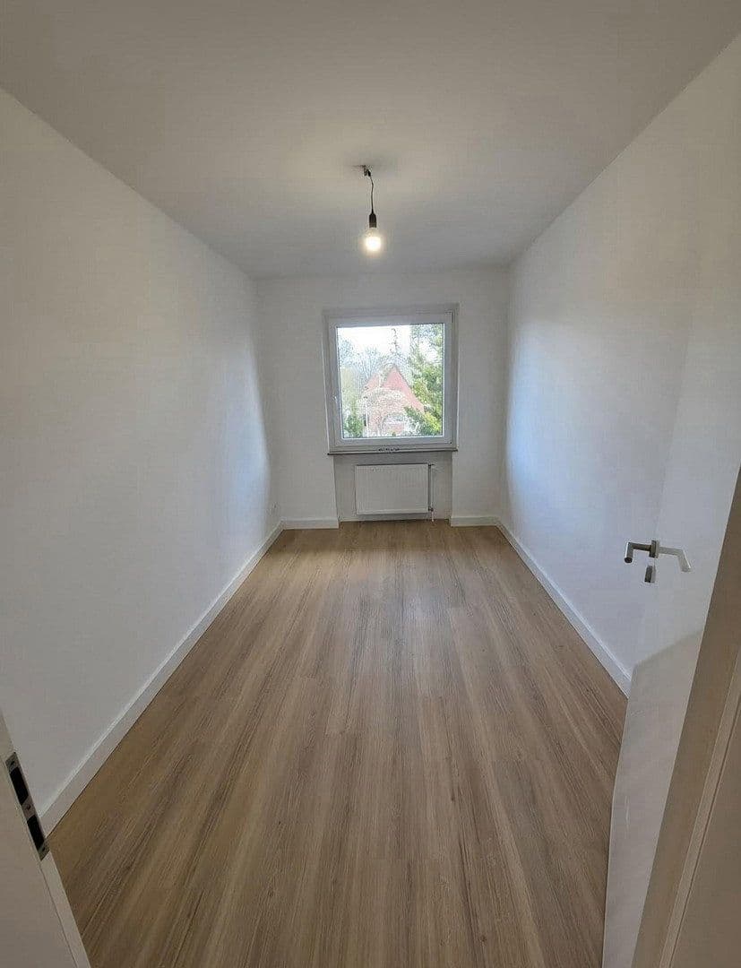Prenájom bytu 3-izbový 90 m², Ulzburger Straße 693, Norderstedt, Šlezvicko-Holštajnsko Prenájom bytu 3-izbový 90 m², Ulzburger Straße 693, Norderstedt, Šlezvicko-Holštajnsko