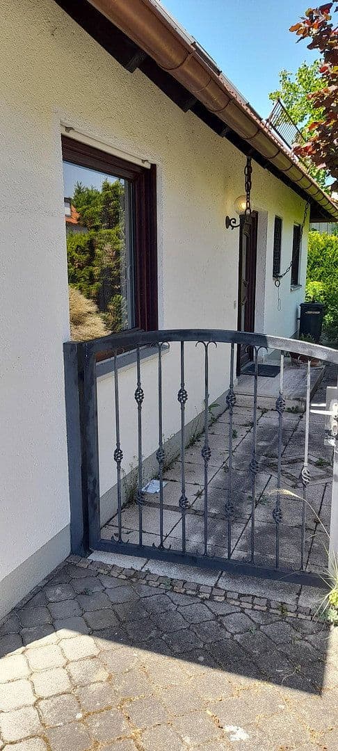 Predaj domu 144 m², pozemek 691 m², Germering, Bavorsko Predaj domu 144 m², pozemek 691 m², Germering, Bavorsko