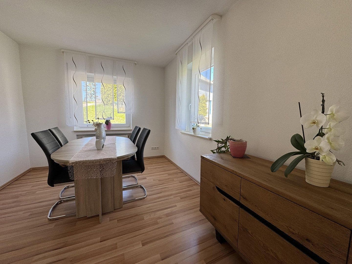 Predaj domu 189 m², pozemek 876 m², Wellendingen, Bádensko-Wurttembersko Predaj domu 189 m², pozemek 876 m², Wellendingen, Bádensko-Wurttembersko