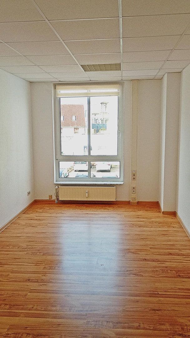 Prenájom bytu 5-izbový 146 m², Baustraße 1b, Anklam, Meklenbursko-Predpomoransko Prenájom bytu 5-izbový 146 m², Baustraße 1b, Anklam, Meklenbursko-Predpomoransko