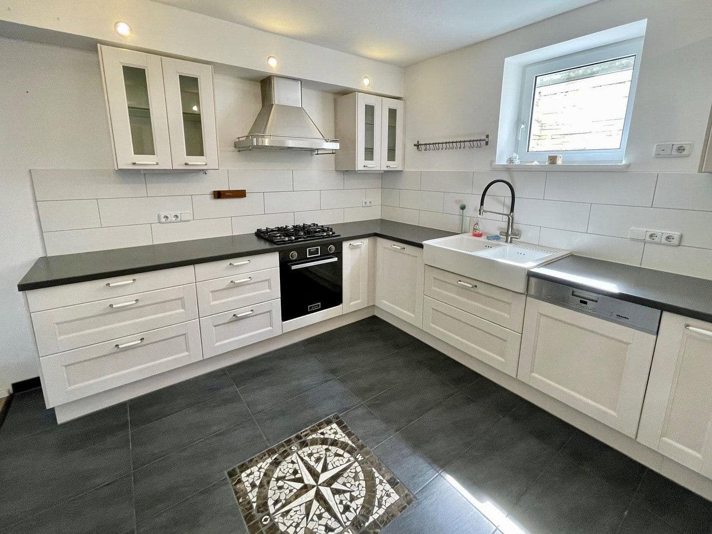 Predaj domu 161 m², pozemek 355 m², Isen, Bavorsko Predaj domu 161 m², pozemek 355 m², Isen, Bavorsko