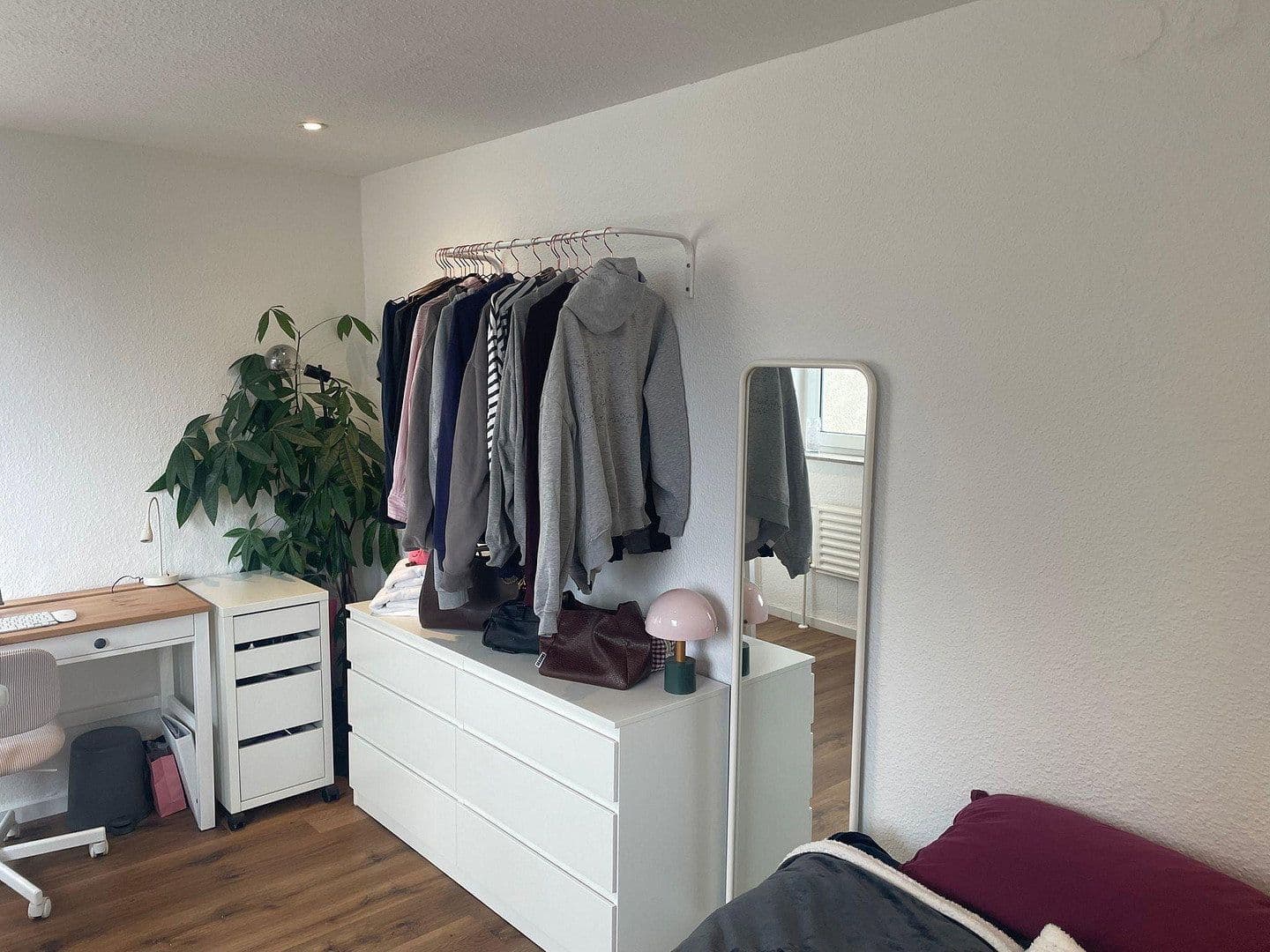 Prenájom bytu 4-izbový 73 m², Schwabenstraße 1a, Bayern - Würzburg, Bavorsko Prenájom bytu 4-izbový 73 m², Schwabenstraße 1a, Bayern - Würzburg, Bavorsko