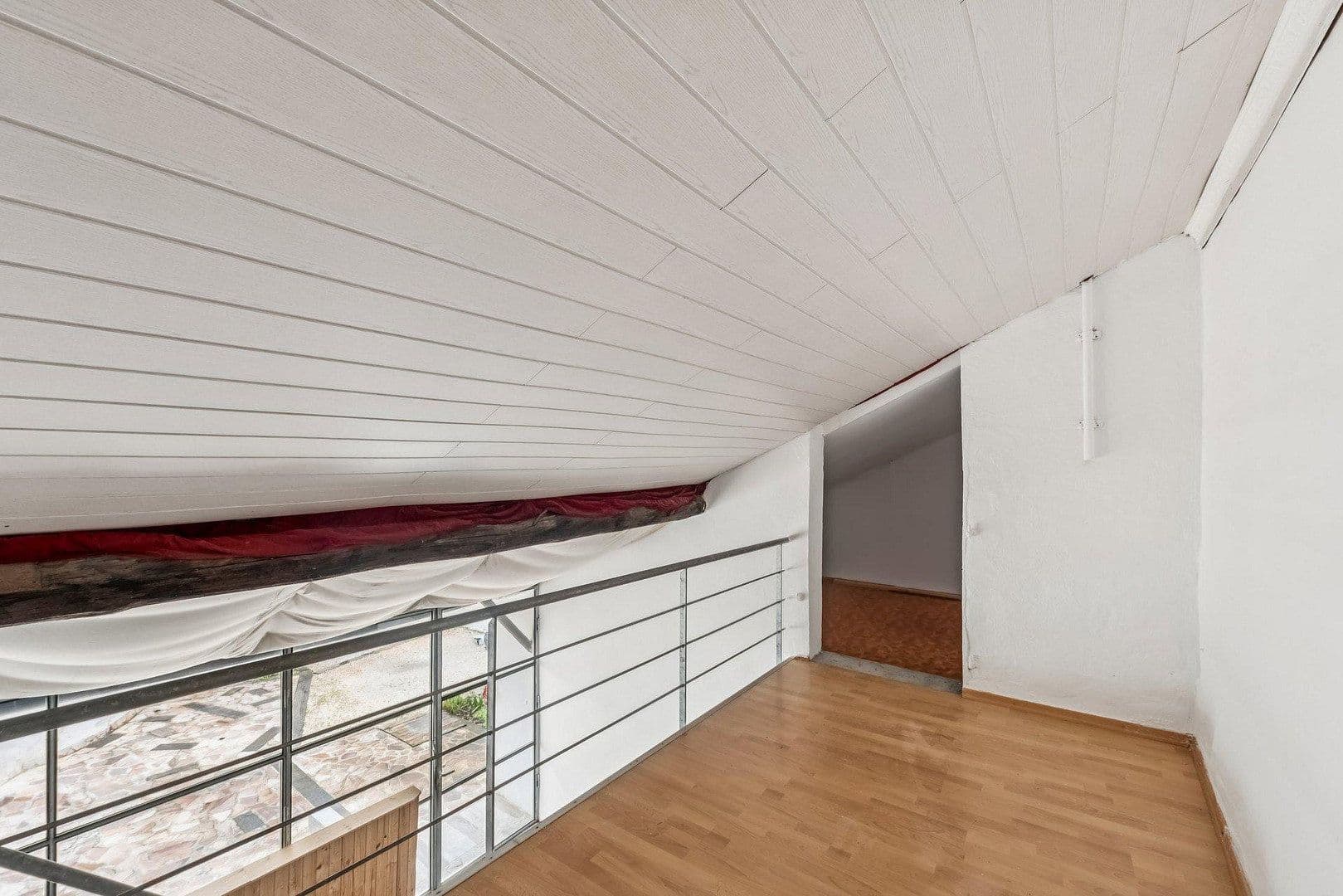 Prenájom bytu 3-izbový 180 m², Bergheim, Severné Porýnie - Westfálsko Prenájom bytu 3-izbový 180 m², Bergheim, Severné Porýnie - Westfálsko