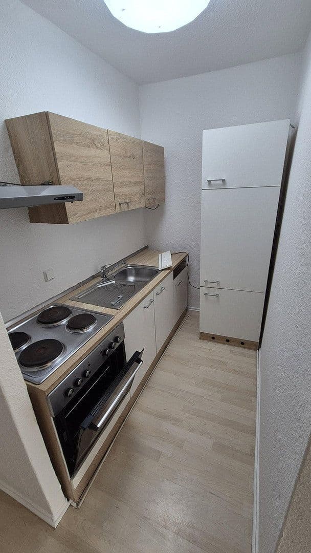 Prenájom bytu 1-izbový 30 m², Nennhauser Damm, Berlin, Berlín Prenájom bytu 1-izbový 30 m², Nennhauser Damm, Berlin, Berlín