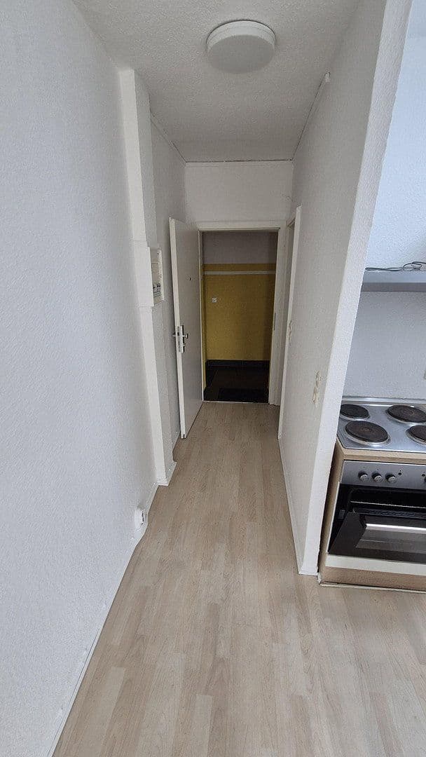 Prenájom bytu 1-izbový 30 m², Nennhauser Damm, Berlin, Berlín Prenájom bytu 1-izbový 30 m², Nennhauser Damm, Berlin, Berlín