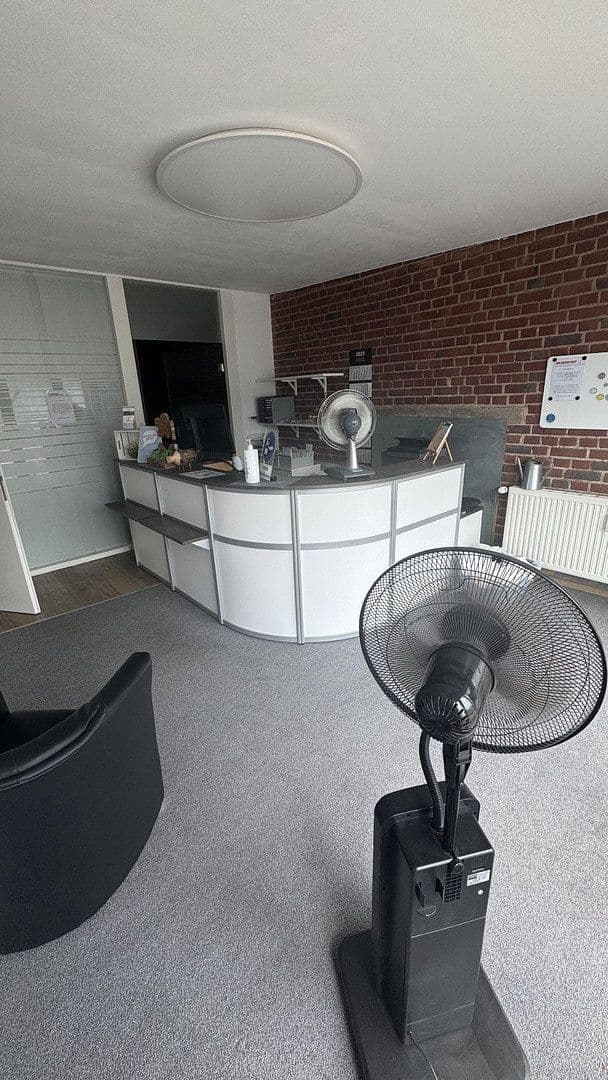 Prenájom kancelárie 130 m², Neusser Str. 1b, Dormagen, Severné Porýnie - Westfálsko Prenájom kancelárie 130 m², Neusser Str. 1b, Dormagen, Severné Porýnie - Westfálsko