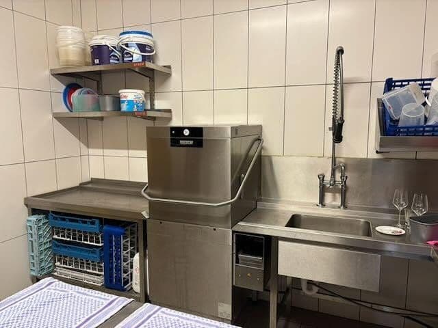 Predaj domu 460 m², pozemek 2.041 m², Rodelhaus 1, Braunlage, Dolné Sasko Predaj domu 460 m², pozemek 2.041 m², Rodelhaus 1, Braunlage, Dolné Sasko