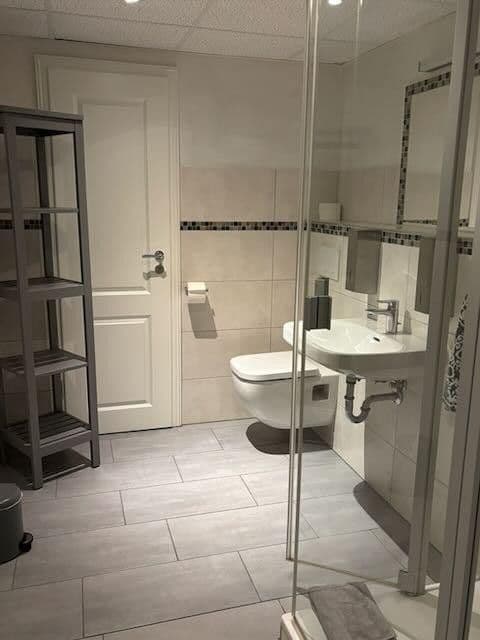 Predaj domu 460 m², pozemek 2.041 m², Rodelhaus 1, Braunlage, Dolné Sasko Predaj domu 460 m², pozemek 2.041 m², Rodelhaus 1, Braunlage, Dolné Sasko