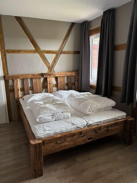 Predaj domu 460 m², pozemek 2.041 m², Rodelhaus 1, Braunlage, Dolné Sasko Predaj domu 460 m², pozemek 2.041 m², Rodelhaus 1, Braunlage, Dolné Sasko