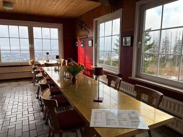 Predaj domu 460 m², pozemek 2.041 m², Rodelhaus 1, Braunlage, Dolné Sasko Predaj domu 460 m², pozemek 2.041 m², Rodelhaus 1, Braunlage, Dolné Sasko