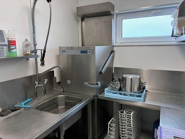 Predaj domu 460 m², pozemek 2.041 m², Rodelhaus 1, Braunlage, Dolné Sasko Predaj domu 460 m², pozemek 2.041 m², Rodelhaus 1, Braunlage, Dolné Sasko