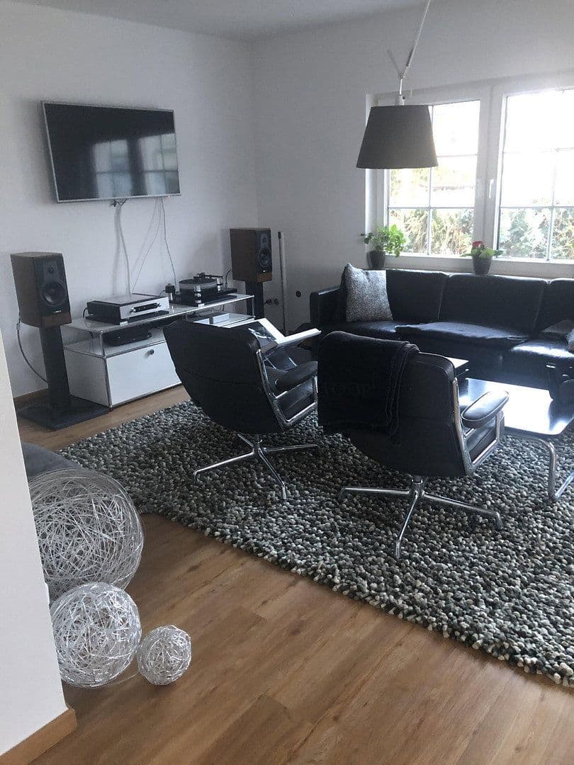 Predaj domu 129 m², pozemek 420 m², Dahlwitzer Str.35, Berlin Mahlsdorf, Berlín Predaj domu 129 m², pozemek 420 m², Dahlwitzer Str.35, Berlin Mahlsdorf, Berlín